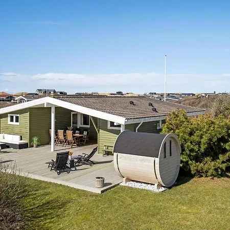3 Bedroom Nice In *